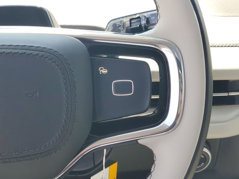 New 2026 Lincoln Navigator Reserve AWD/4WD image 18