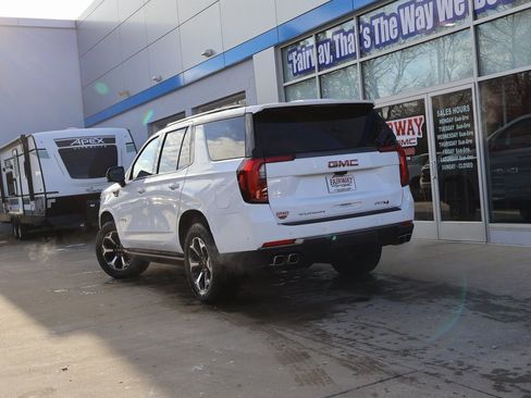 New 2025 GMC Yukon AT4 Ultimate image 48