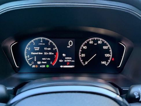 Used 2025 Honda Pilot TrailSport image 25