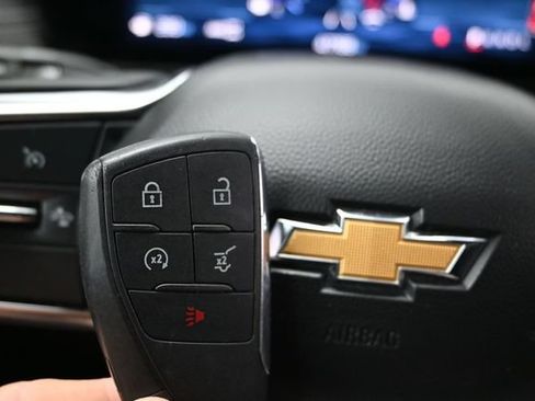 Used 2024 Chevrolet Traverse LT AWD/4WD image 43