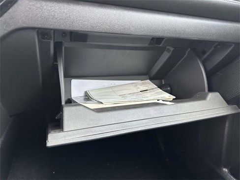 Certified 2024 Chevrolet Colorado LT image 24