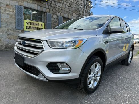 Used 2019 Ford Escape SE AWD/4WD image 5