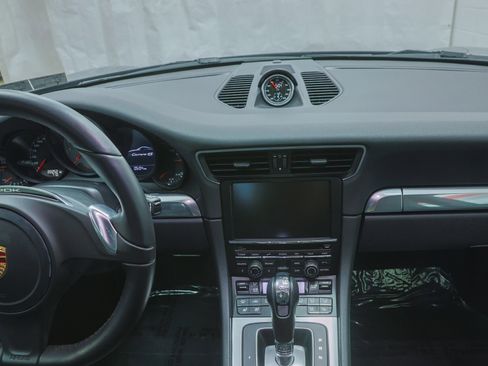 Used 2014 Porsche 911 Carrera 4S image 57