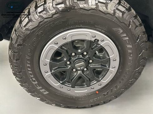 New 2025 Ford Ranger Raptor image 31