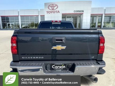 Used 2019 Chevrolet Silverado 2500 LT w/ LT Convenience Package image 4