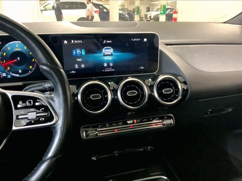 Used 2021 Mercedes-Benz GLA 250 4MATIC image 7