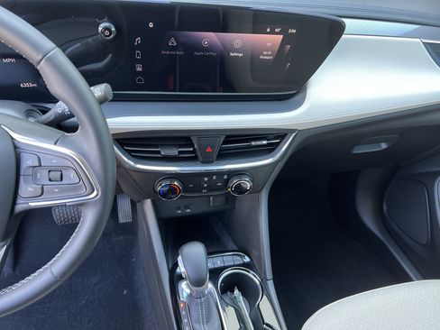 Used 2024 Buick Encore GX Preferred FWD image 29