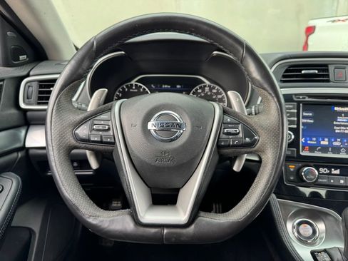 Used 2017 Nissan Maxima SR w/ Midnight Edition image 3