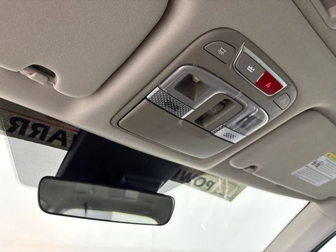 Used 2025 Kia Telluride S FWD image 23