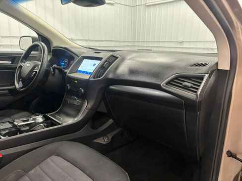 Used 2020 Ford Edge SE w/ Cargo Accessory Package FWD image 33
