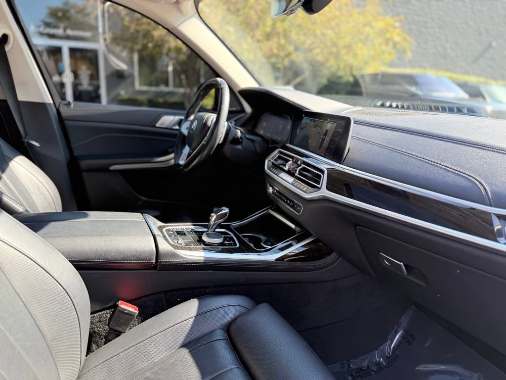 Used 2021 BMW X7 xDrive40i AWD/4WD image 29