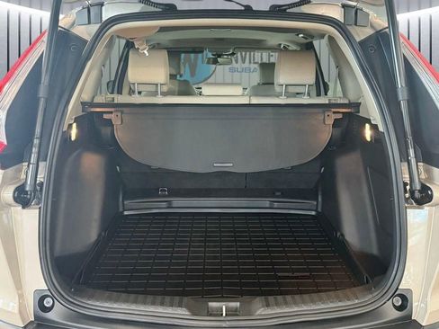 Used 2018 Honda CR-V Touring image 9