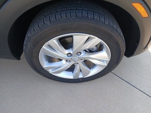 Used 2025 Buick Encore GX Preferred w/ Comfort Package AWD/4WD image 13