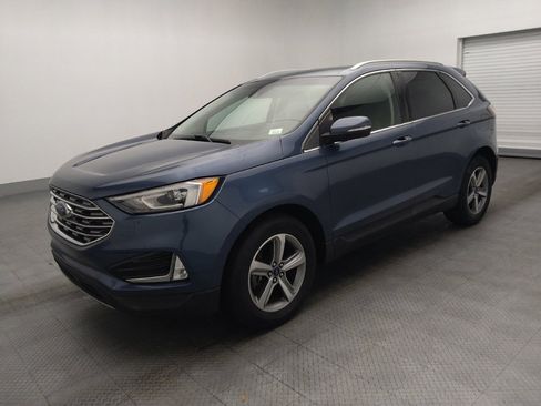 Used 2019 Ford Edge SEL w/ Equipment Group 201A image 2