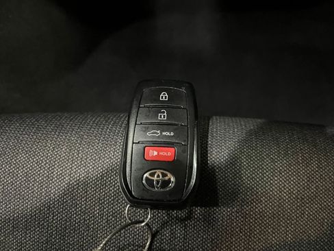 Used 2025 Toyota Camry LE image 22