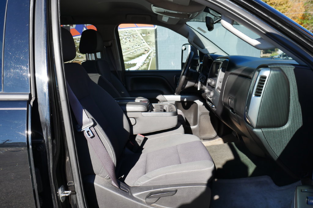 Used 2015 Chevrolet Silverado 2500 LT AWD/4WD image 8