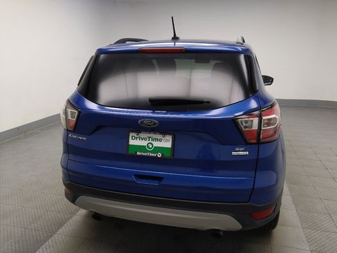 Used 2018 Ford Escape SE FWD image 7