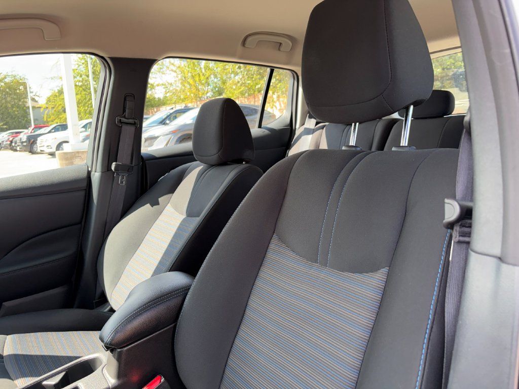 Used 2025 Nissan Leaf S FWD image 9