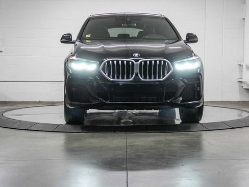 Certified 2023 BMW X6 xDrive40i w/ M Sport Package image 2