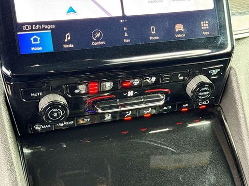 Used 2022 Jeep Grand Cherokee Trailhawk w/ Advanced Protech Group II image 21