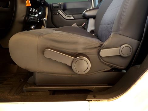 Used 2011 Jeep Wrangler Sport image 13