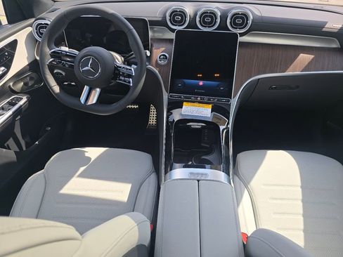 New 2026 Mercedes-Benz GLC 300 4MATIC image 23