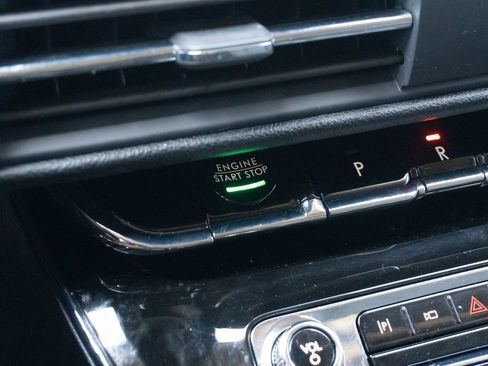 Used 2025 Lincoln Corsair Reserve FWD image 36