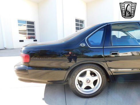 Used 1994 Chevrolet Impala SS image 11