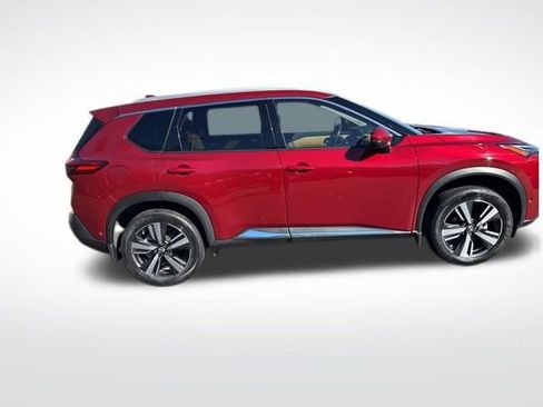 Used 2023 Nissan Rogue Platinum w/ Platinum Premium Package image 6