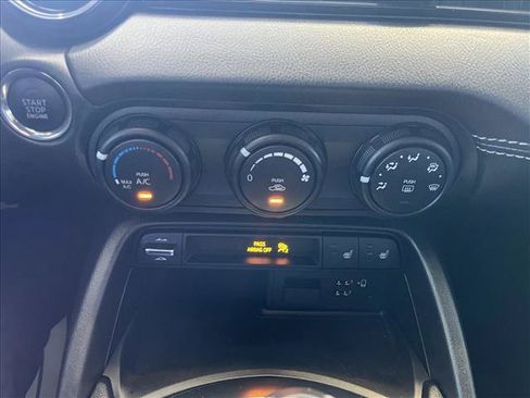 Used 2023 MAZDA MX-5 Miata Club RWD image 15