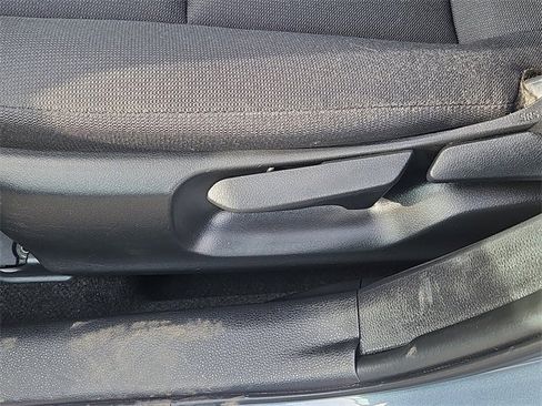 Used 2023 Toyota Corolla LE image 18