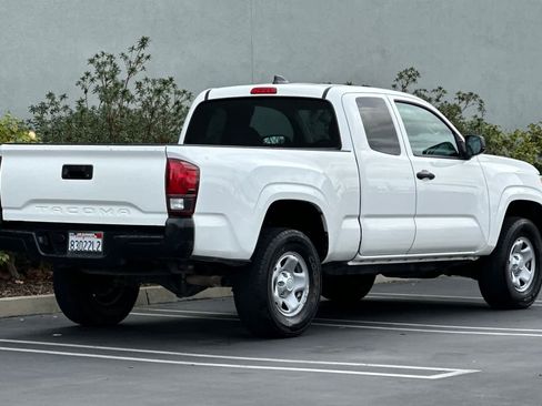 Used 2020 Toyota Tacoma SR image 2