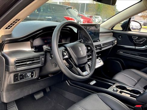 Used 2023 Lincoln Corsair Reserve w/ Equipment Group 202A image 15