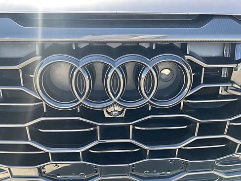 Used 2024 Audi RS Q8 AWD/4WD image 10