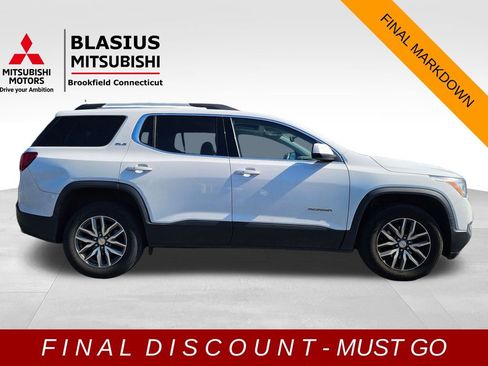 Used 2017 GMC Acadia SLE image 5