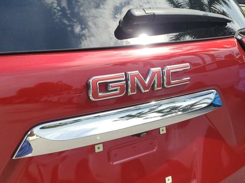 Used 2023 GMC Terrain SLT w/ Tech Package FWD image 31