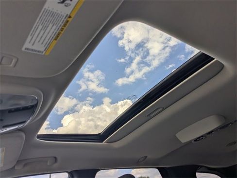 Used 2013 Dodge Durango SXT image 26