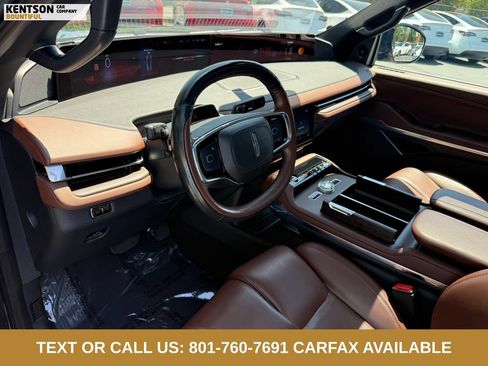 Used 2025 Lincoln Navigator Reserve AWD/4WD image 32
