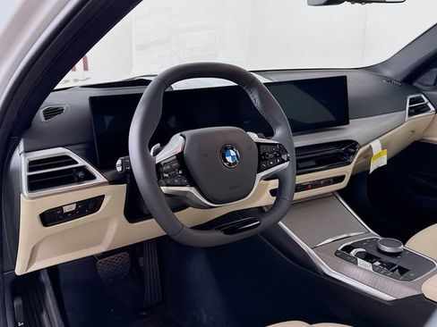 Used 2026 BMW 330i xDrive Sedan w/ Premium Package AWD/4WD image 9