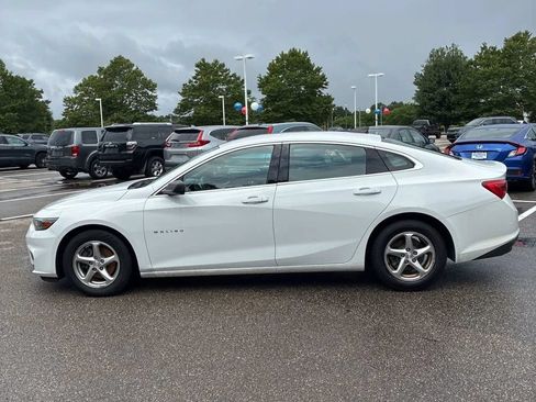 Used 2018 Chevrolet Malibu LS FWD image 9