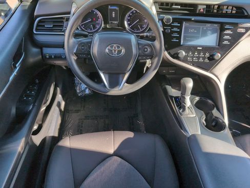 Used 2020 Toyota Camry LE image 13