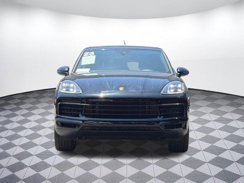 Used 2023 Porsche Cayenne AWD/4WD image 2
