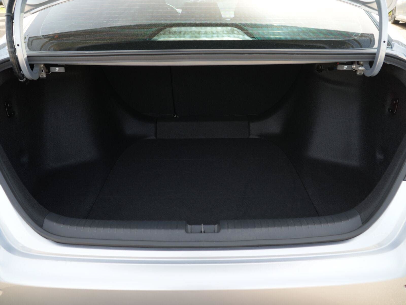 Used 2026 Honda Accord SE image 13