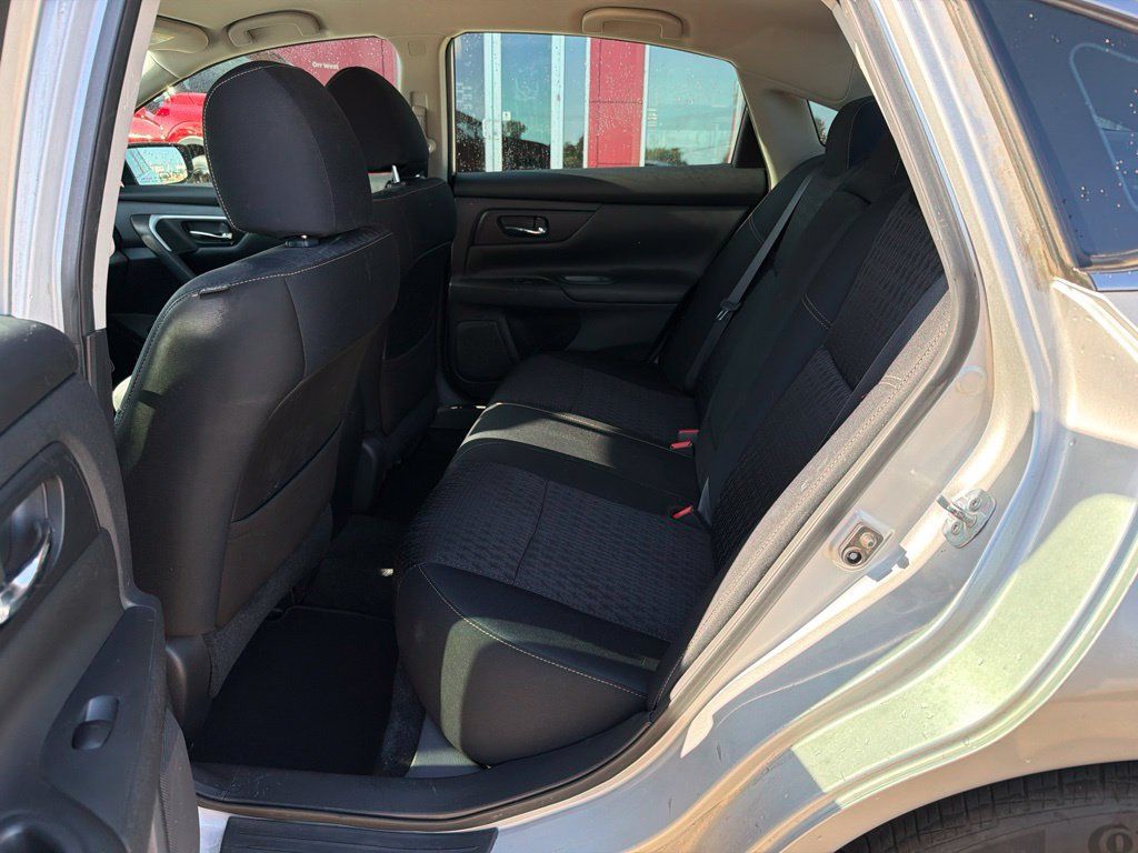 Used 2016 Nissan Altima 2.5 S w/ Power Driver Seat Package FWD image 15