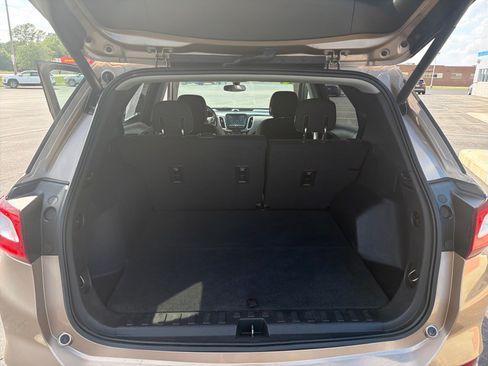 Used 2018 Chevrolet Equinox LT AWD/4WD image 10