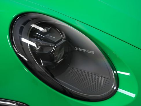 Certified 2022 Porsche 911 Turbo S AWD/4WD image 20