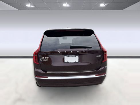 New 2026 Volvo XC90 B5 Core w/ Protection Package image 10