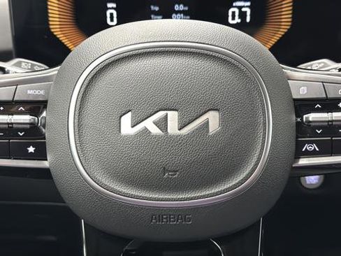 Used 2025 Kia Sorento X-Line EX AWD/4WD image 16
