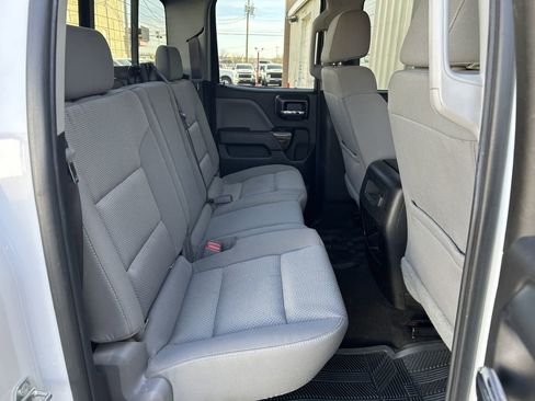 Used 2017 GMC Sierra 1500 SLE w/ SLE Value Package image 15