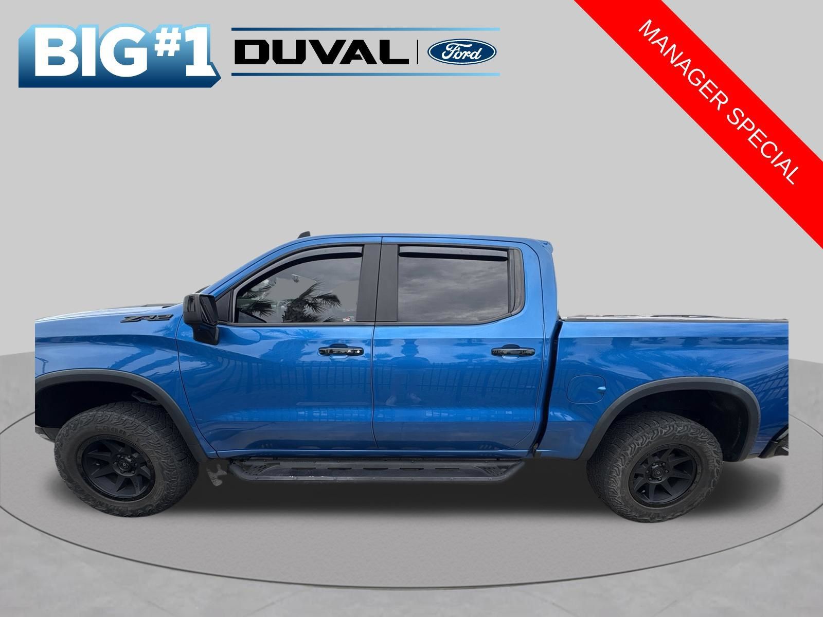 Used 2022 Chevrolet Silverado 1500 ZR2 w/ Technology Package AWD/4WD image 3